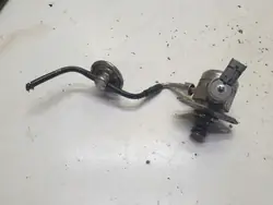 Bomba de combustible alta presión Ford Fiesta CM5G-9D376-GA