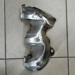 Linker uitlaatspruitstuk afdekking OEM 4666037AA Jeep