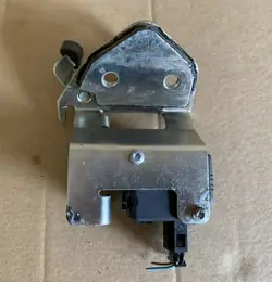 Bakluckelås OEM 1Z9827511C Skoda Octavia II