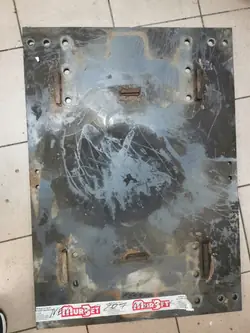 Plaque de selle DAF98 OEM - État utilisé