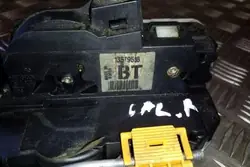 Hintere rechte Türschloss OPEL ASTRA J GTC 13579556