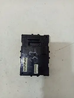 Module BCM OEM 8200343732 pour Renault Clio III