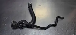 AUDI A4 B6 B7 2.0 TFSI Wasserrohr 8E0121101R