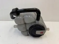Audi A5 2018 Kylvätske expansionsbehållare OEM 8W2121403