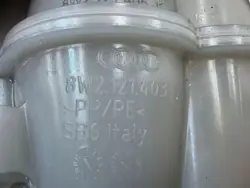 Depósito de expansão de refrigerante Audi A5 2018 OEM 8W2121403
