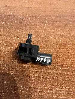 Ilmanpaineanturi OEM D887 Mercedes-Benz Sprinterille