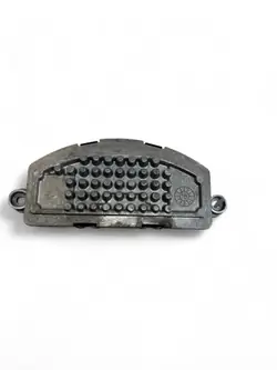 Audi Q7 2017 Puhallinvastus OEM 4M0820521