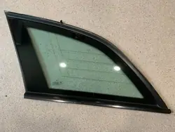 Taka sivuilma vasen OEM A2046704512 Mercedes-Benz