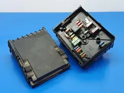 VW Touran I zekeringkast OEM 1K0937125D - Gebruikt