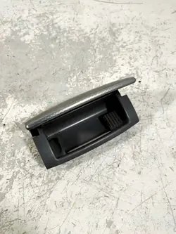 Aschenbecher Heckfach OEM RYBIA ŁUSKA Audi A4 B6