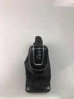 Pommeau de levier Volvo V90 II OEM 32240020 - Occasion