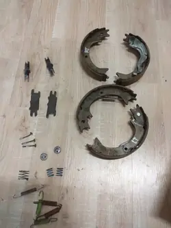 Suportes de pinça traseira Sienna OEM - Usado