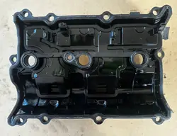 Couvercle de Soupape Droit Nissan OEM pour Moteur 3.7L V6 VQ37