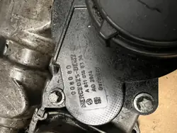 Couvercle de soupape Mercedes A6110161305 W203 2.2 CDI