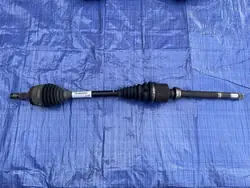 Eixo de transmissão dianteiro direito Peugeot 208 II OE