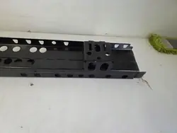 Vasen kynnysvahviste BMW 1-sarja F40 OEM 41219498389