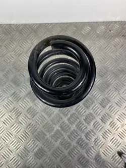 Mola traseira OEM FOB25822 para Volkswagen Tiguan