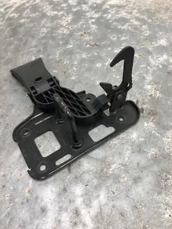 Motorhuvudlås Audi Q5 LIFT 8R0823480B