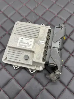 SUZUKI SWIFT ECU MODUL 55563975