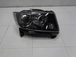 Farol Direito Preto Jeep Grand Cherokee WK2 11-15