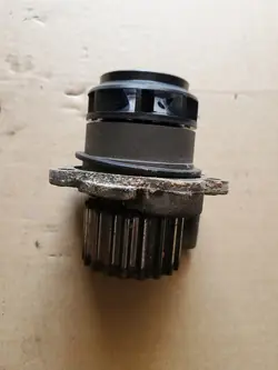 Pompe à eau Renault Laguna II 1.6 16V OE