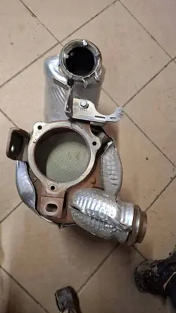 Filtre DPF Renault OEM 208022597R pour Kangoo IV 1.5DCI