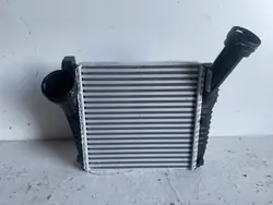 VW Touareg II 3.0 TDI Intercooler-koeler OEM 7P0145804B