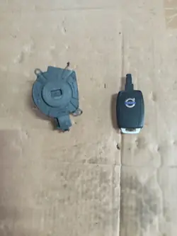 Sytytyskytkin Volvo C30 V50 S40 II OE 31300585