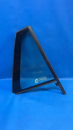 OEM 6V9845214 Rechte Hintere Dekorationsscheibe - Skoda Fabia