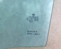 Vidro porta dianteira esquerda OEM 72522477 VW Golf VII