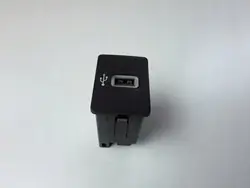 Prise USB Ford Fiesta MK8 OEM HS7T-14F014-AC