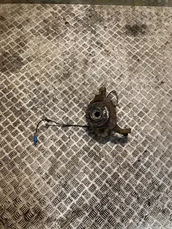 Nissan Murano Z50 Mozzo ruota anteriore sinistro