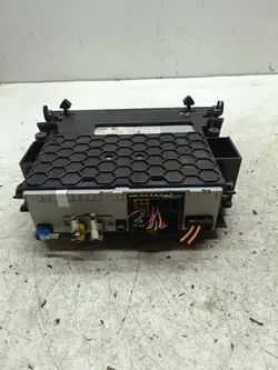 OEM 7P6858408 CD/DVD-vaihtaja Volkswagen Touaregille