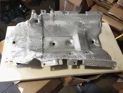 Escudo térmico Kia Sportage IV 1.6 T-GDI OEM 84134-F1500