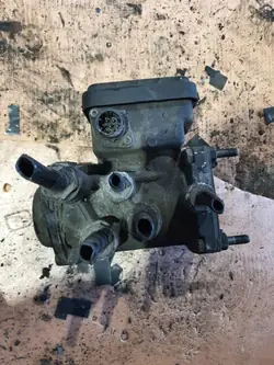 Válvula Moduladora EBS Reboque OEM 81528016213