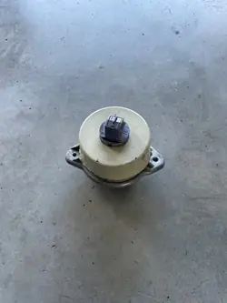 Mercedes-Benz S W222 Engine Mount Right A2222405017