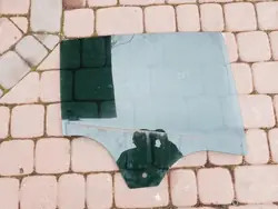 Bakre höger mörkt fönster OEM 6O5P5L5E5X000013050