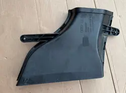 Audi Q5 8R Luftfiltereinlass OEM 8R0129618H