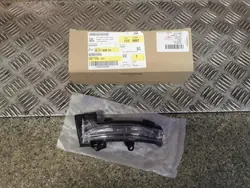 Seta esquerda Skoda Octavia III 2013- OEM 5E0949101