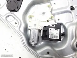 Volvo fönsterregulator OEM 8679082 - Begagnad del