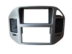 Mitsubishi MR456371 Radiohalterung für Pajero III 2003