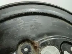 Ford FOB43389 Framre bromssköld - Begagnad OEM-del
