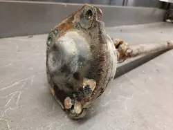 Varilla de reacción izquierda Delantera drazek reakcyjny Mercedes W123