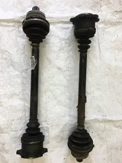 VW Passat B5 Höger Vänster Drivaxel 8D0407271EC 8D0407272EC