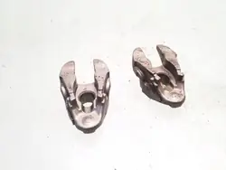 Soporte inyector Peugeot 308 OEM ARA110877 - Usado