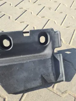 Rechter Scheinwerferdeckel OEM 78556413 für Renault Gama T Evo Lift
