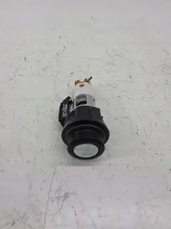 Prise 12V avant Jaguar F-Type OEM CPLA19N236AA