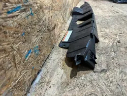Suzuki Vitara III Grillverstärkung OEM 72121-63U0