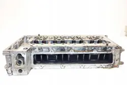 Sylinterikansi venttiileillä OEM 502295007 - Käytetty