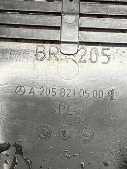 OEM A2058210500 Vasen peilin kotelo Mercedes C Cabrio